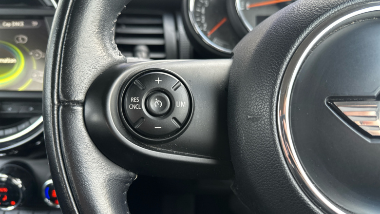 MINI Hatchback 1.5 Cooper 5dr Petrol Hatchback